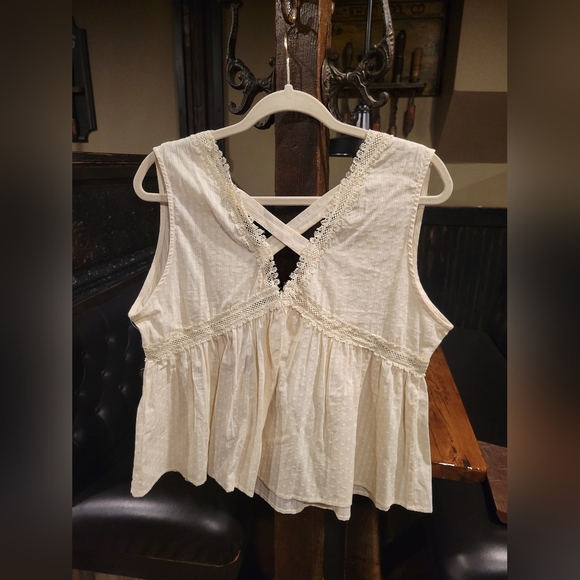 NWT Ivory Cross back vneck Molly Bracken - Picture 6 of 6